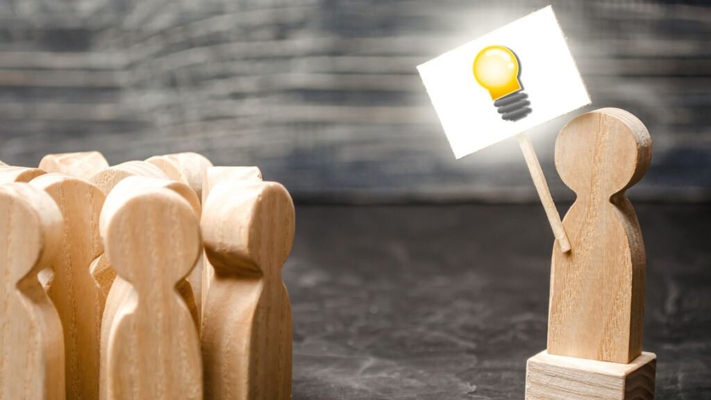 Fractional CMO for the Apparel and Fashion Industry